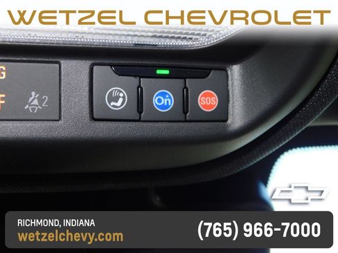 Used 2025 Chevrolet Trax RS w/ Sunroof Package FWD image 36