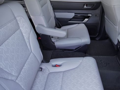 Used 2024 Toyota Sequoia Limited RWD image 33