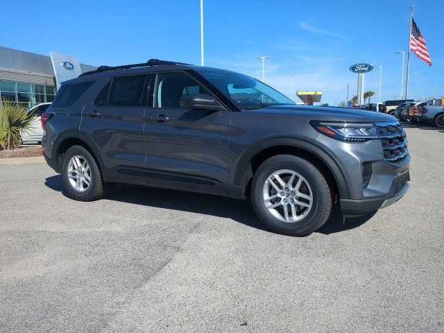 New 2026 Ford Explorer Active w/ Active Comfort Package RWD image 2