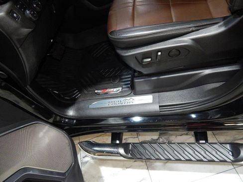 Used 2025 Chevrolet Silverado 2500 High Country w/ High Country Premium Package image 17