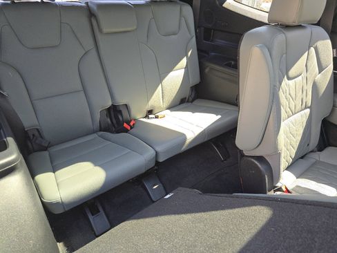 Used 2023 Kia Telluride SX X-Line image 21