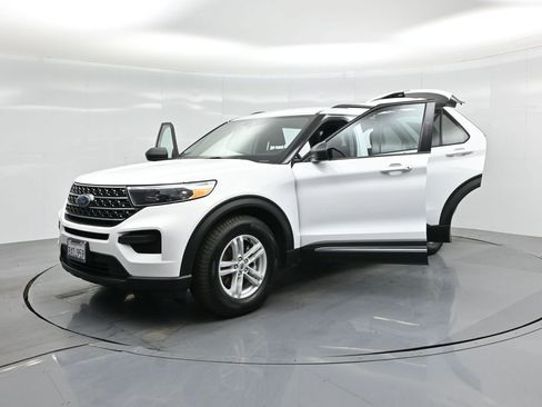 Certified 2021 Ford Explorer XLT image 33