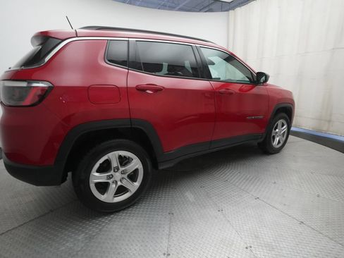 Used 2024 Jeep Compass Latitude AWD/4WD image 34