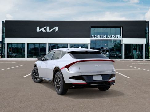 New 2026 Kia EV6 Wind RWD image 4