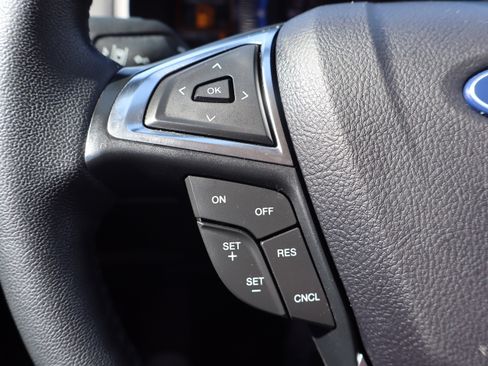 Used 2024 Ford Edge SEL w/ Convenience Package image 15