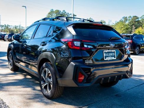 Certified 2025 Subaru Crosstrek 2.0i Premium image 5