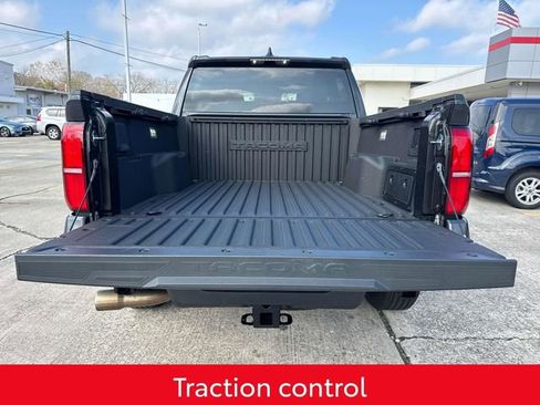Used 2025 Toyota Tacoma TRD Sport image 9