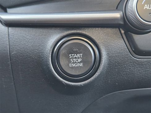Used 2024 MAZDA MAZDA3 s image 23