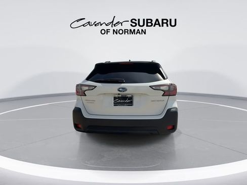 Used 2025 Subaru Outback Premium AWD/4WD image 7