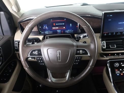 Used 2022 Lincoln Navigator Reserve AWD/4WD image 48