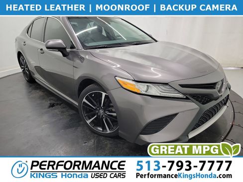 Used 2020 Toyota Camry XSE image 1