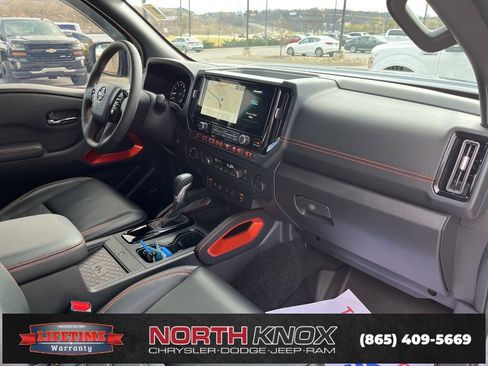 Used 2025 Nissan Frontier PRO-4X w/ Pro Premium Package image 30