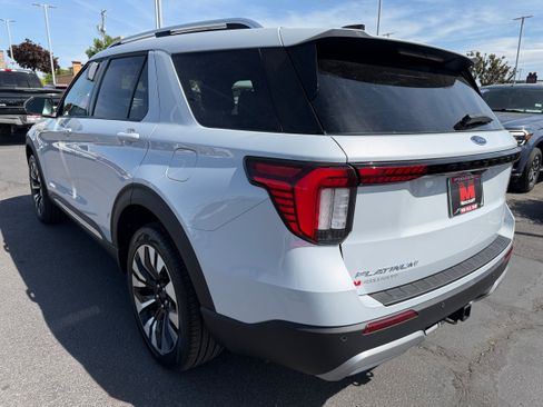 New 2026 Ford Explorer Platinum w/ LUX Leather Package AWD/4WD image 5
