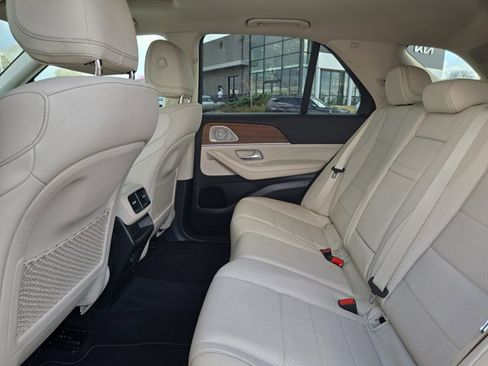 Used 2021 Mercedes-Benz GLE 350 4MATIC image 12