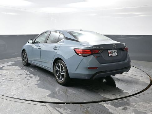 Used 2024 Nissan Sentra SV image 11