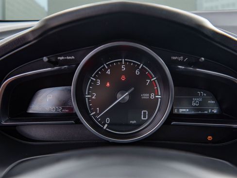 Used 2018 MAZDA MAZDA3 Grand Touring image 29