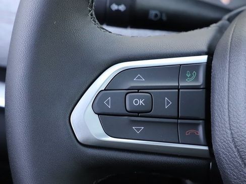 New 2024 Jeep Compass Latitude w/ Sun and Sound Group image 20