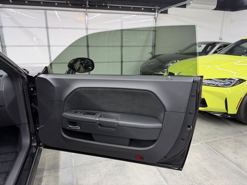 Used 2008 Dodge Challenger SRT8 image 24