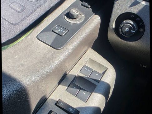 Used 2011 Ford F450 Lariat w/ Lariat Ultimate Pkg image 24