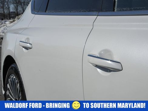 Used 2024 Genesis G80 image 14