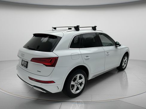 Used 2023 Audi Q5 2.0T Premium w/ Convenience Package AWD/4WD image 5