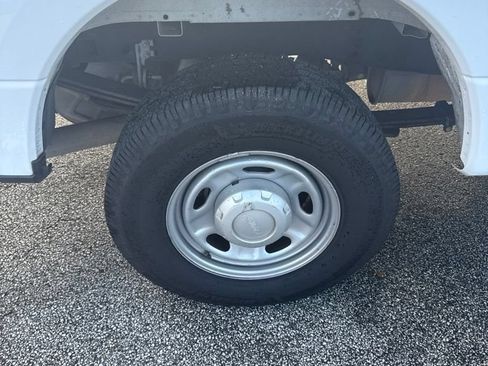 Used 2018 Ford F250 XL w/ Power Equipment Group RWD image 15