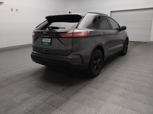 Used 2021 Ford Edge SE FWD image 9