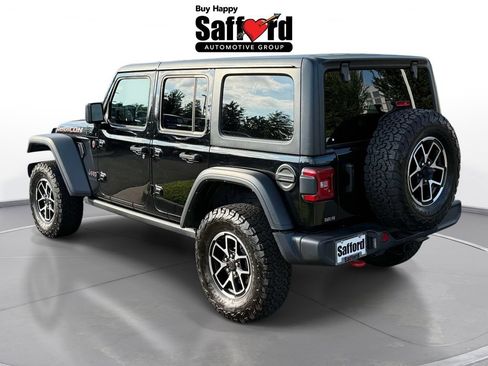 Used 2025 Jeep Wrangler Unlimited Rubicon AWD/4WD image 6