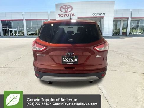 Used 2015 Ford Escape SE image 7