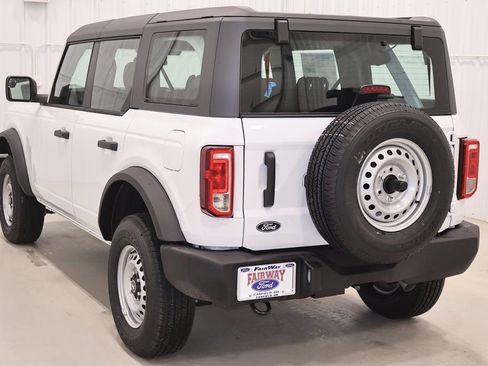 New 2026 Ford Bronco 4-Door image 7