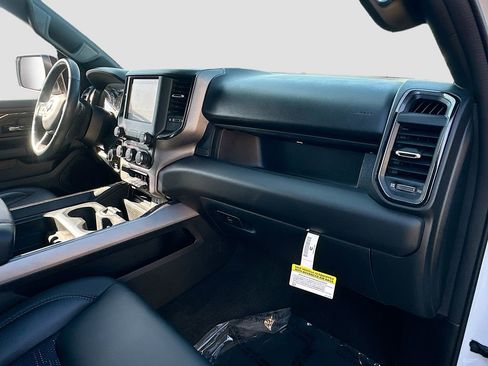 Used 2023 RAM 1500 Big Horn AWD/4WD image 28