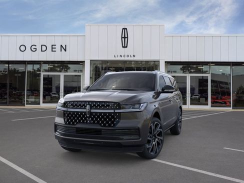 New 2026 Lincoln Navigator Black Label AWD/4WD image 2