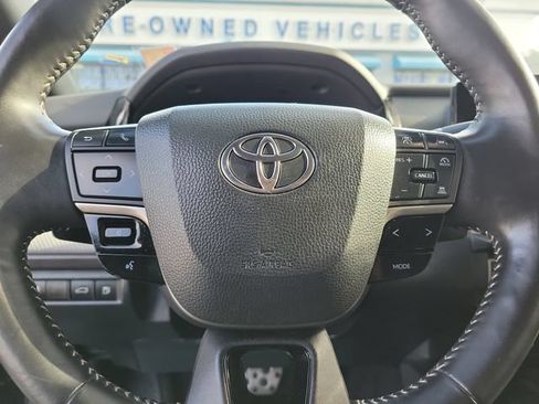 Used 2025 Toyota Camry SE w/ Convenience Package FWD image 26