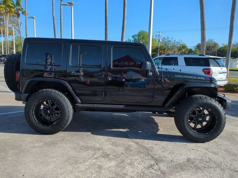 Used 2017 Jeep Wrangler Unlimited Sport image 3