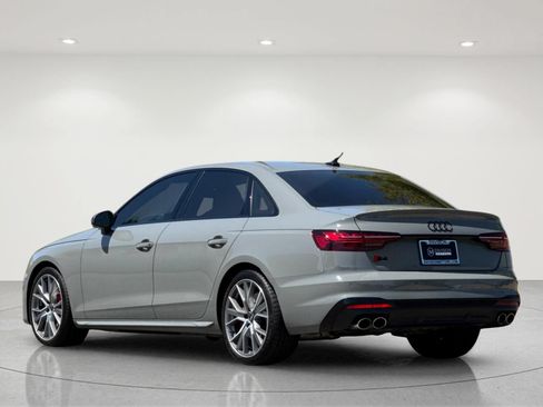Used 2022 Audi S4 Premium Plus w/ Premium Plus Package AWD/4WD image 4