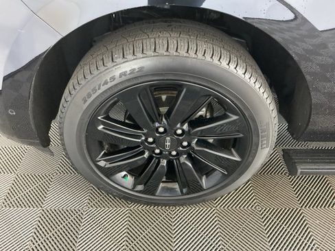 Used 2024 Lincoln Navigator Reserve w/ Equipment Group 201A image 7