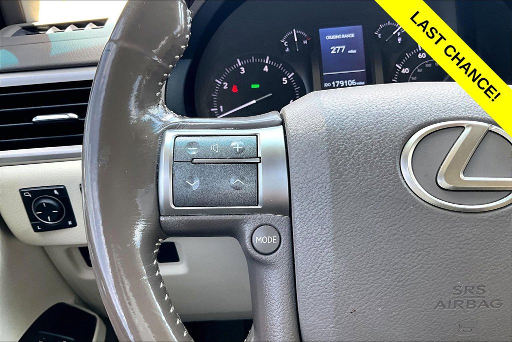 Used 2016 Lexus GX 460 w/ Premium Package AWD/4WD image 18