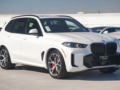 New 2026 BMW X5 xDrive50e w/ M Sport Package image 3