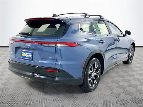 New 2026 Toyota Crown Signia image 4