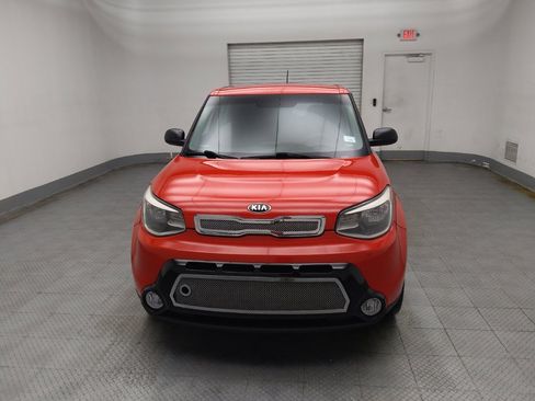 Used 2016 Kia Soul + image 15