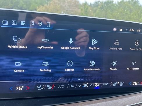 Used 2026 Chevrolet Suburban High Country w/ Sun And Tow Package image 22