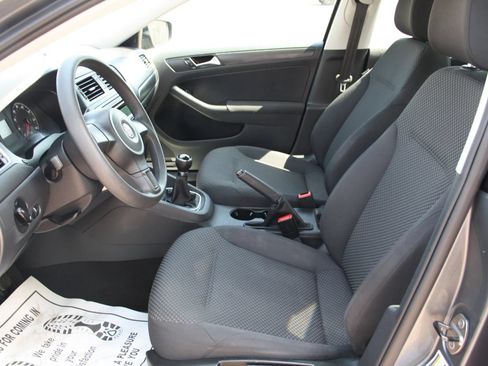 Used 2012 Volkswagen Jetta S FWD image 14