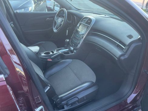Used 2016 Chevrolet Malibu LT FWD image 29
