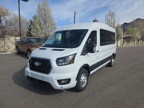 New 2026 Ford Transit 350 148 Medium Roof Wagon AWD image 39