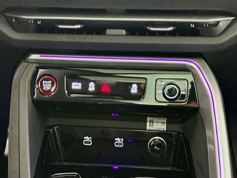 Used 2025 Audi SQ5 Premium Plus w/ Premium Plus Package image 13