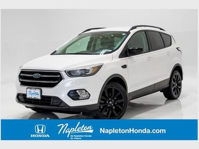 Used 2017 Ford Escape SE w/ SE Sport Appearance Package