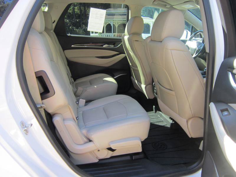Used 2021 Buick Enclave Premium w/ Surround and Sites Package AWD/4WD image 9