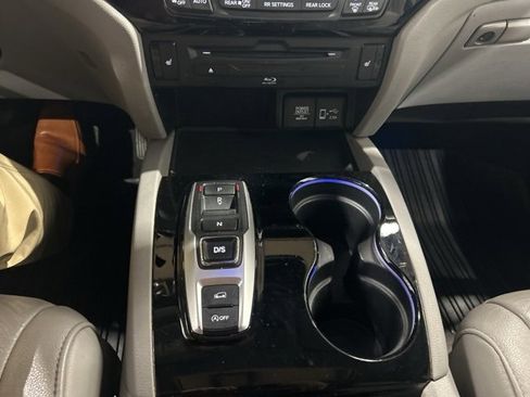 Used 2019 Honda Pilot Touring image 20