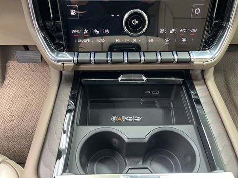 New 2026 GMC Yukon XL Denali w/ Sun & Power Step Package image 19