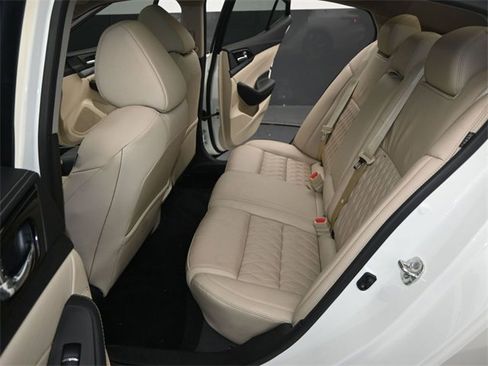 Used 2023 Nissan Maxima Platinum w/ Sport Mat Group image 13